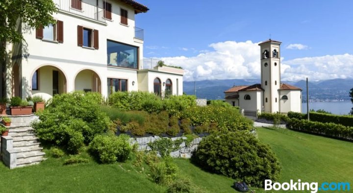 Villa Rubino Apartment Con Giardino e Jacuzzi Vista Lago