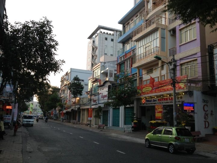 胡音莱肯康多酒店(Huynh Lac Can Tho Hotel)