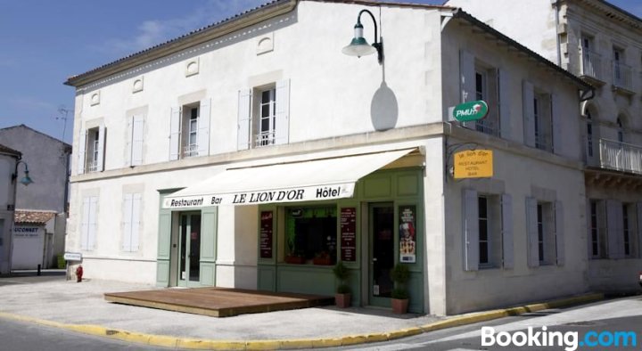 金狮餐厅酒店(Hôtel Restaurant le Lion d'Or)