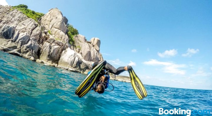 龟岛潜水DPM酒店及酒吧(DPM Koh Tao Diving Hotel & Bar)