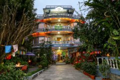 银橡树酒店(Hotel Silver Oaks Inn)