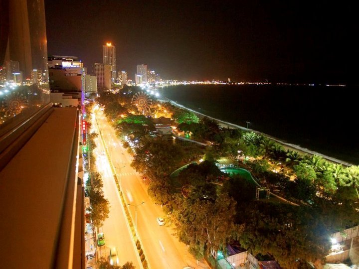 芽庄马杰斯特酒店(Majestic Nha Trang Hotel)
