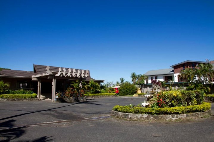 塔诺阿空中酒店(Tanoa Skylodge Hotel)