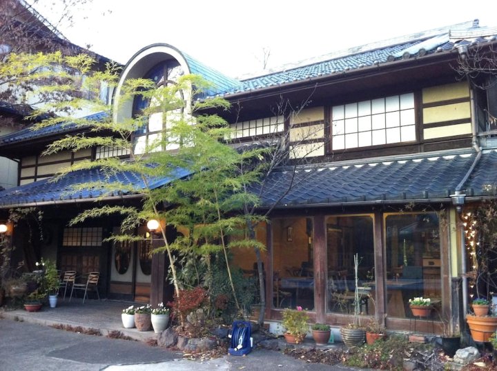 伊诺吉亚日式旅馆(Enokiya Ryokan)