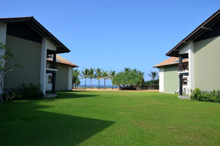 Kamili Beach Villa