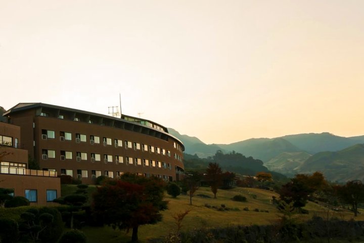 哥瑞皮亚明娜米索酒店(Hotel Greenpia Minamiaso)