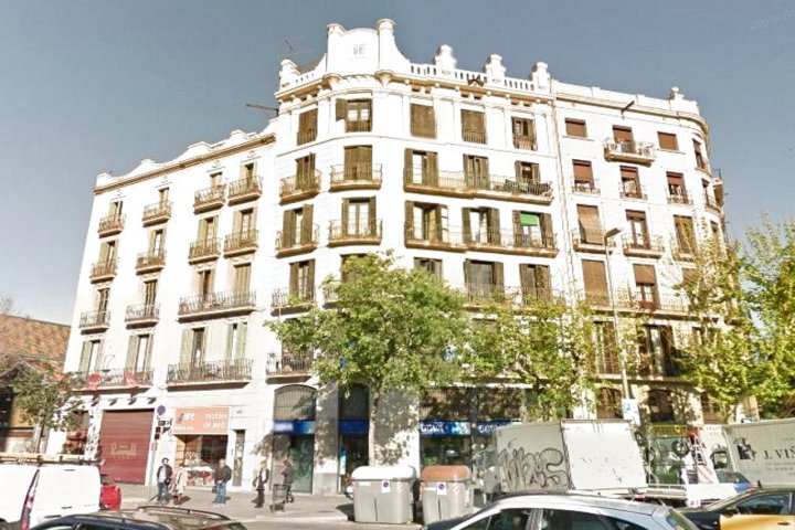 赫罗纳97圣霍尔迪公寓(Apartaments Sant Jordi Girona 97)