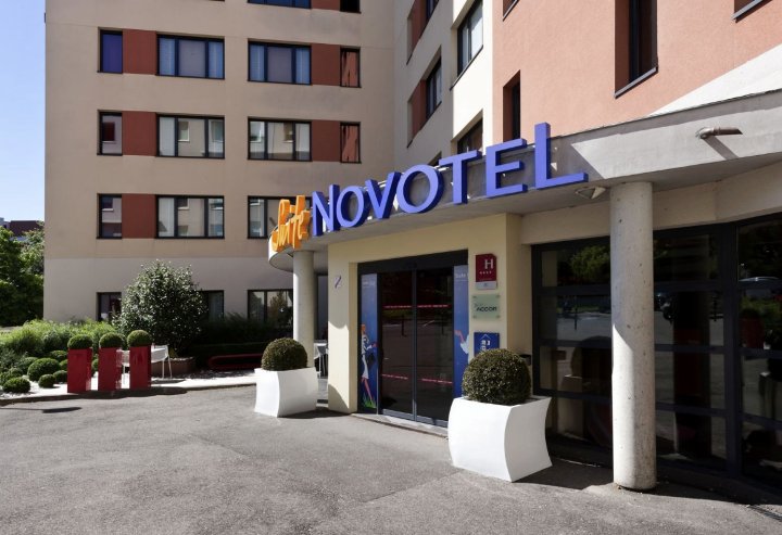 巴黎维里兹诺富特套房酒店(Novotel Suites Paris Velizy)
