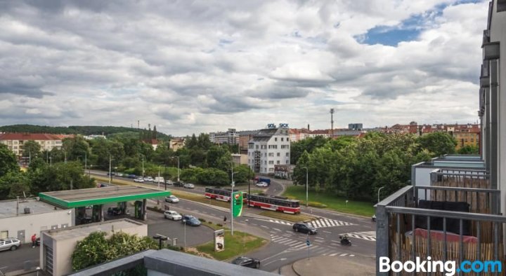 福尔索维斯现代公寓(Modern Apartments Vršovice)