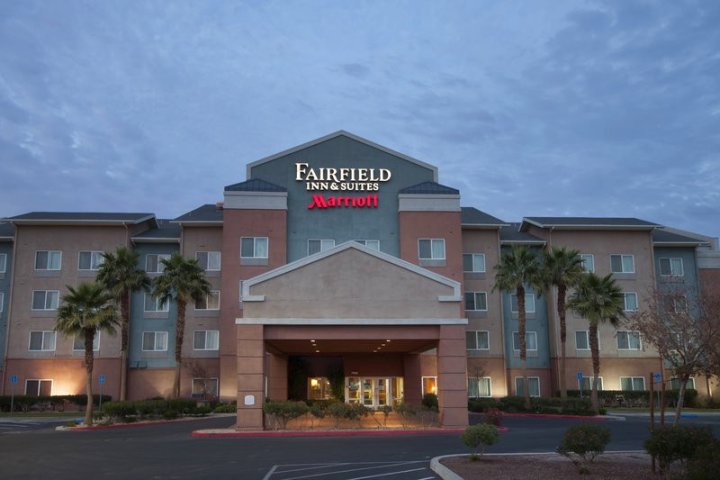 菲尔福德旅馆&埃尔森特罗套房酒店(Fairfield Inn & Suites El Centro)