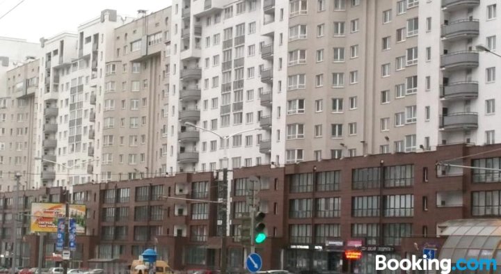 德泽希尔文斯科格公寓(Apartment on Dzerzhynskogo)