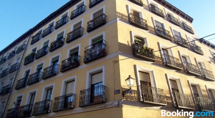 提纳氛围公寓 - 阿罗豪斯酒店(Latina Vibe Apartments by Allô Housing)