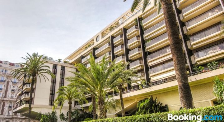 1 Bedroom Apartment - les Jardins de la Croisette