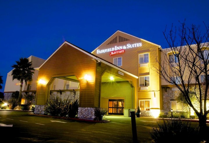 美国大峡谷纳帕万豪费尔菲尔德酒店(Fairfield Inn and Suites by Marriott Napa American Canyon)