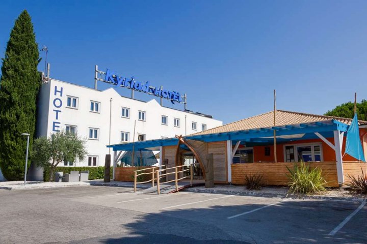 凯雷德蒙特佩里尔撒德酒店(Kyriad Montpellier Sud)