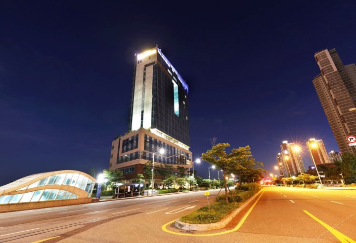 仁川松岛天空公园酒店(Hotel Skypark Incheon Songdo)