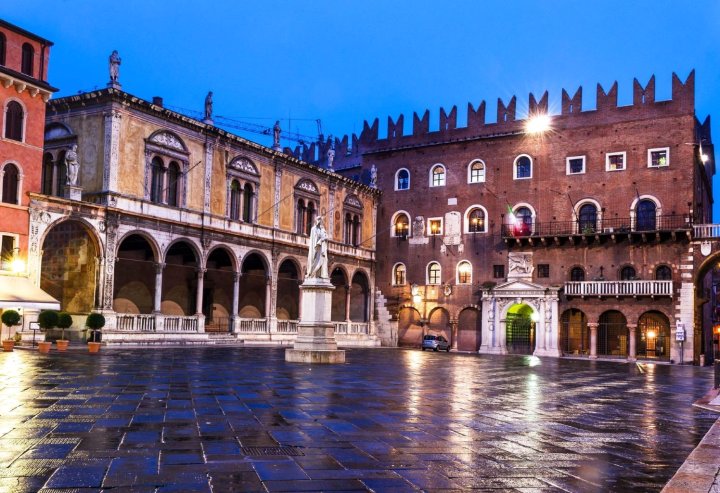 维罗纳艺术大酒店(Grand Hotel des Arts Verona)