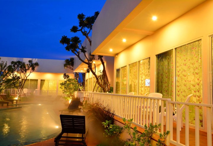 华欣卡班塔莫尔度假酒店(Kabantamor Resort Hua Hin)
