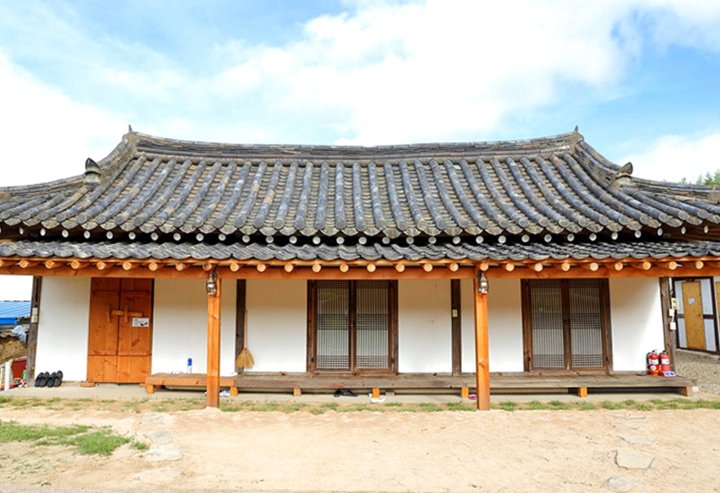 庆州Mansongjeong韩屋住宿(Mansongjeong Hanok House Gyeongju)