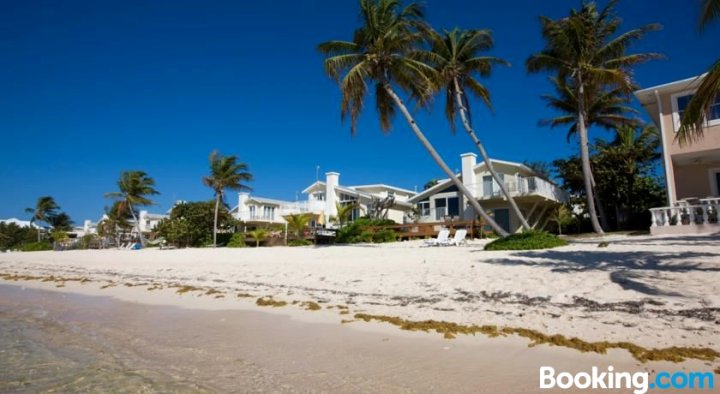开曼别墅加勒比天堂酒店(Caribbean Paradise by Cayman Villas)