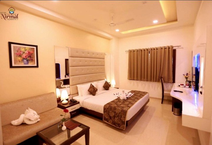 尼尔玛尔住宅酒店(Hotel Nirmal Residency)