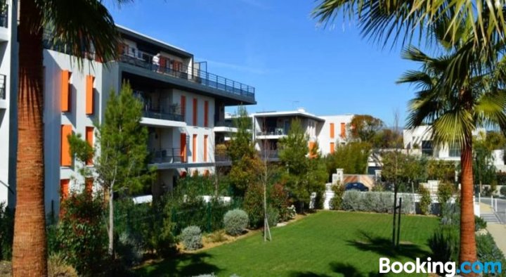 Appartement Antibes, 2 pièces, 4 Personnes - FR-1-252-95