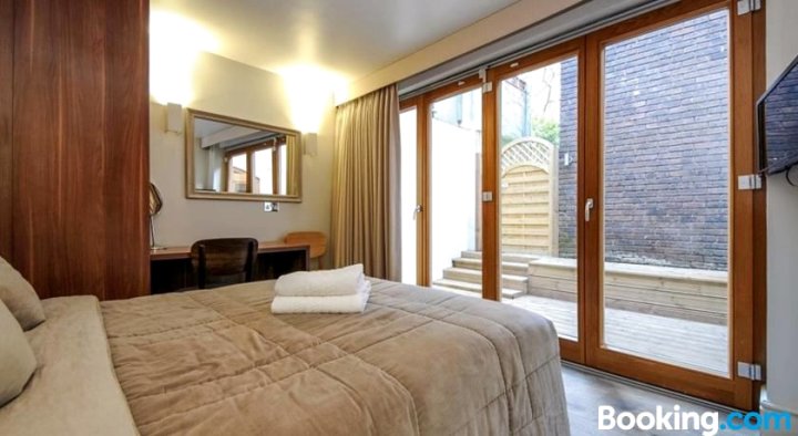 考文特花园 3 床惊人公寓酒店(Amazing 3 Bed Apartment in Covent Garden)