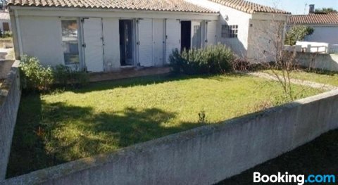 Maison La Tranche-Sur-Mer, 4 pièces, 6 Personnes - FR-1-357-44