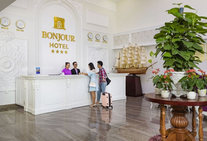 卓悦芽庄酒店(Bonjour Nha Trang Hotel)