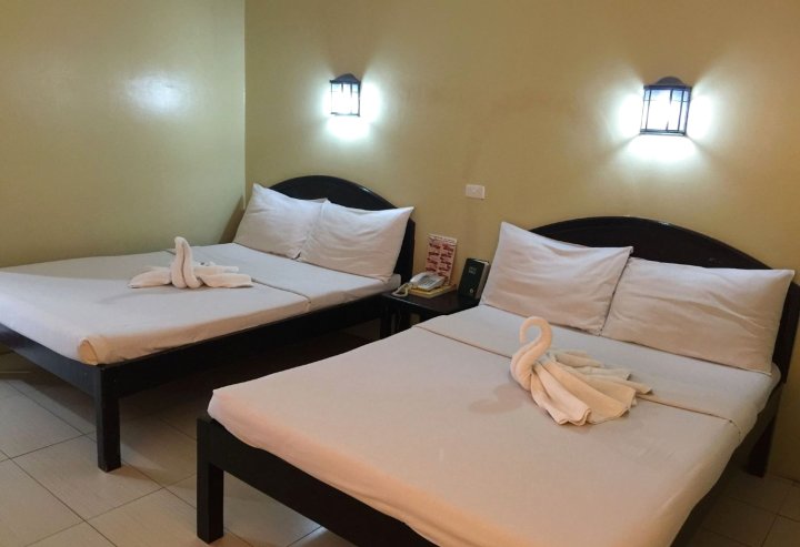加西亚广场桑帕吉塔套房酒店(Sampaguita Suites Plaza Garcia)