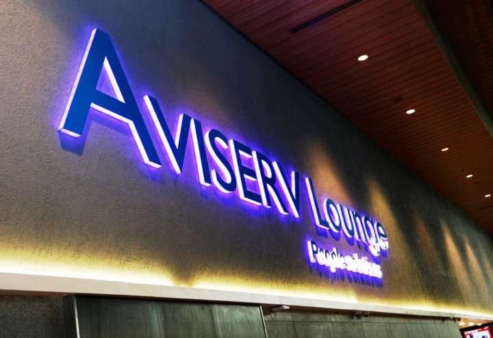 阿维赛尔福酒廊宾馆(Aviserv Lounge)