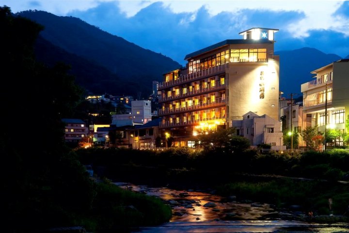 箱根水明荘(Hakone Suimeisou)