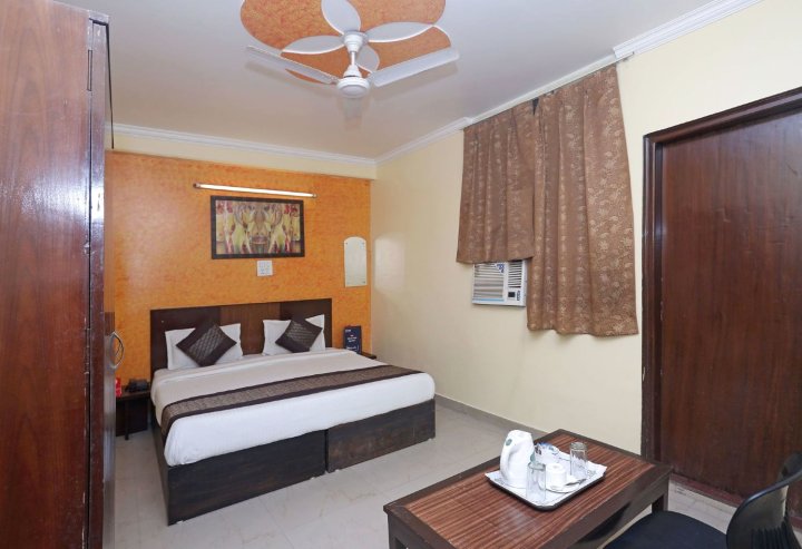 阿迪亚酒店(OYO 10048 Hotel Aditya Inn)