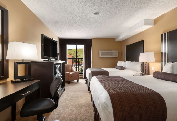 西北卡尔加里温德姆戴斯酒店(Days Inn by Wyndham Calgary Northwest)