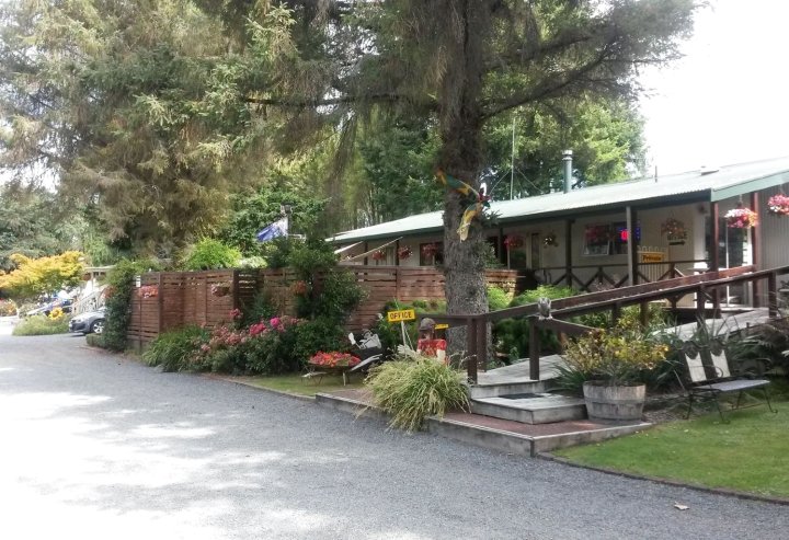 罗托路亚世外桃源旅馆(Hideaway of Rotorua)