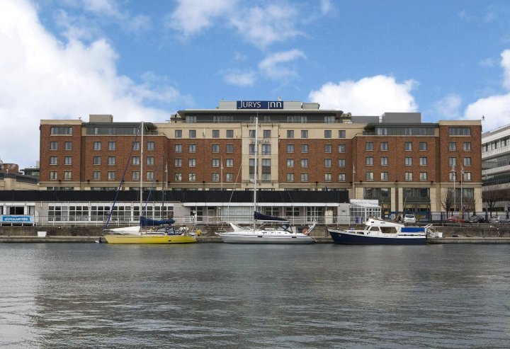 都柏林海关大楼希尔顿花园酒店(Hilton Garden Inn Dublin Custom House)