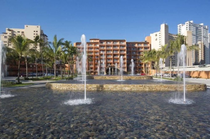 巴亚以塔港别墅滨海海滩度假村及水疗中心(Villa del Mar Beach Resort & Spa Puerto Vallarta)