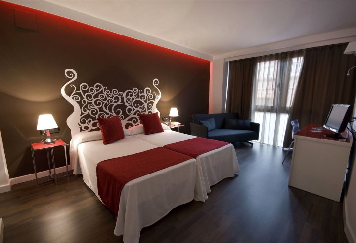 特鲁埃尔广场酒店(Hotel Teruel Plaza)
