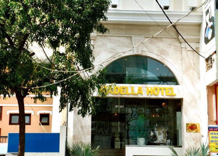 马蒂拉酒店(Madella Hotel)