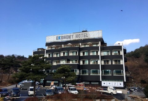 加平经济酒店(Ekonomy Hotel Gapyeong)