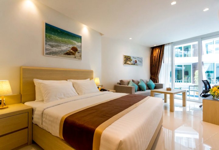 普吉岛海滩贝斯特韦斯特优质酒店(Best Western Plus the Beachfront Rawai Phuket)