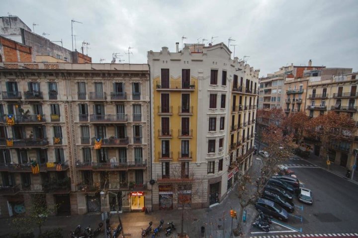 耶巴塞罗那旅舍(Yeah Barcelona Hostel)