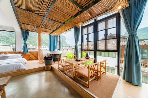 春暖花开东院(阳朔西街店)