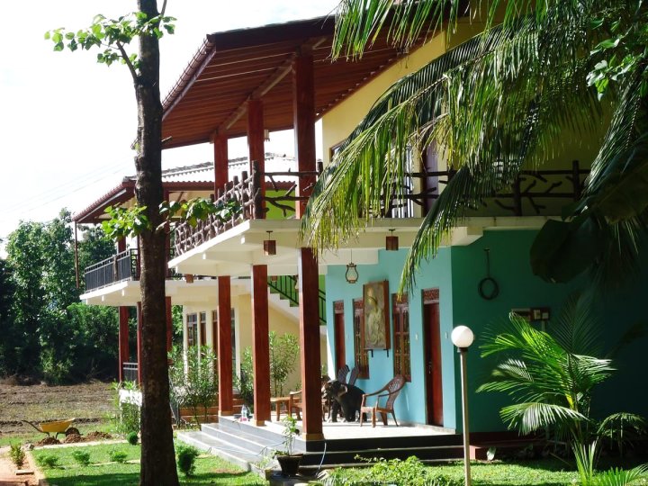 达尔沙尼小屋酒店(Darshani Lodge)