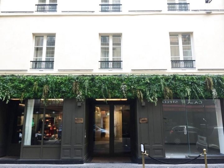 巴黎艾玛斯丹酒店(Hôtel Amastan Paris)