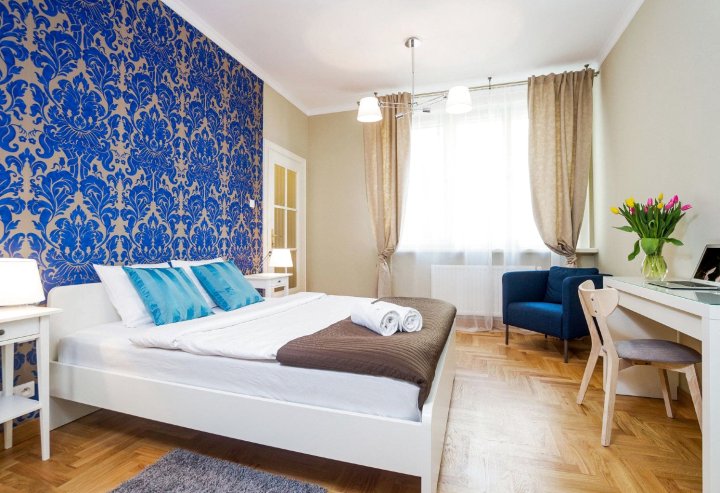 瓦维尔公寓酒店阿梅斯塔萨雷戈住宅酒店(Wawel Apartments Sarego Residence by Amstra)