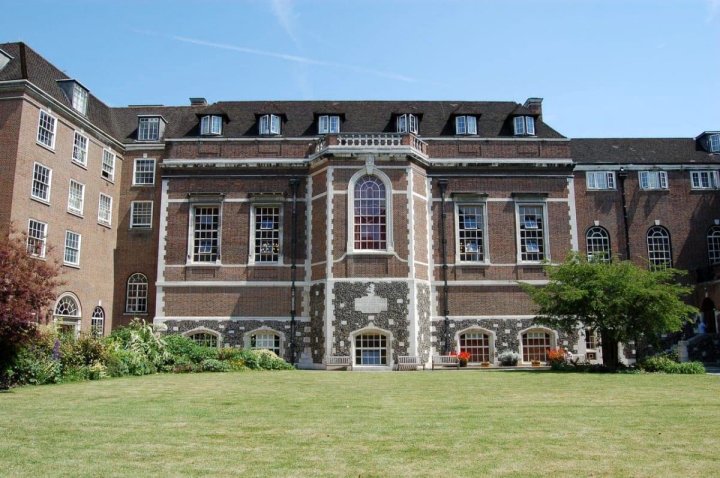 古迪纳夫学院大学旅舍(Goodenough College – University Residence)