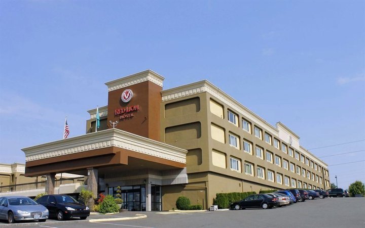 塔科马购物中心假日酒店 - IHG 旗下酒店(Holiday Inn Tacoma Mall, an IHG Hotel)