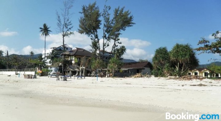 卡农海滩公寓(Khanom Beach Residence)