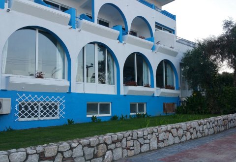 洛多斯布鲁度假村(Rodos Blue Resort)